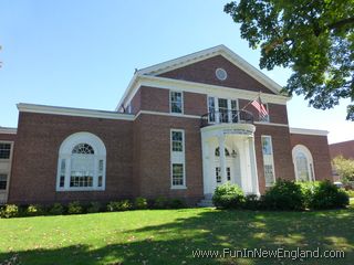 West Hartford Noah Webster Library