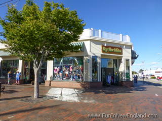 Old Orchard Beach Dy-No-Mite Boutique