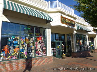 Old Orchard Beach Dy-No-Mite Boutique