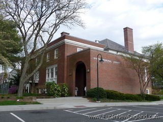 Manchester Whiton Memorial Library