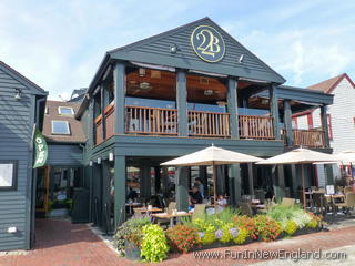 Newport 22 Bowen's Wine Bar & Grille