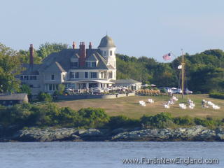 Newport Castle Hill Inn Dining Room