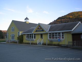 Townshend Big Black Bear Shop & Mary Meyer Museum of Stuffed Toys